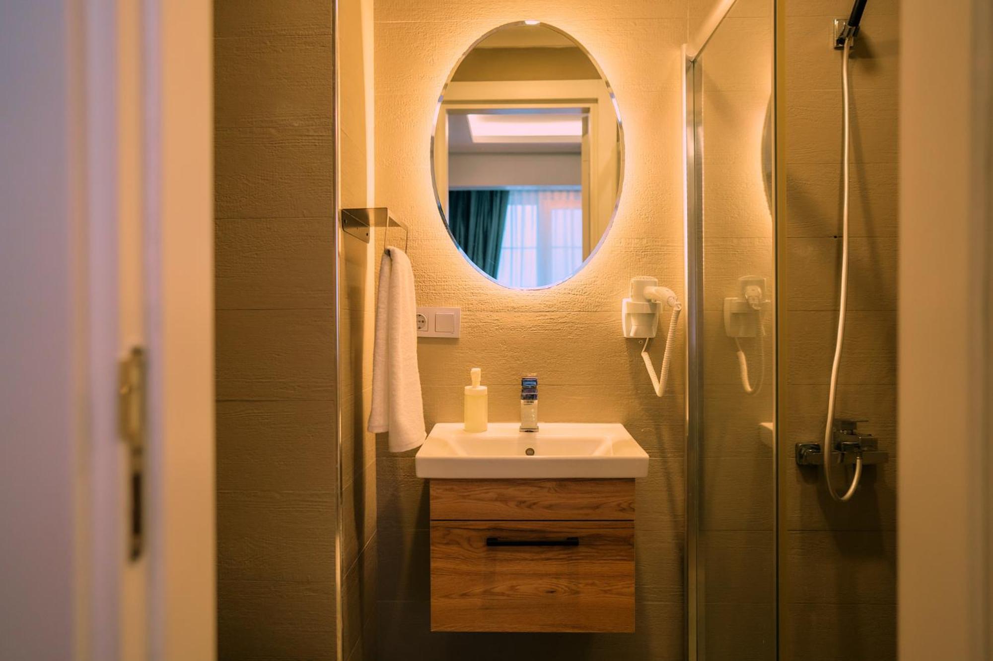 Taksim Santa Lucia Hotel Κωνσταντινούπολη Εξωτερικό φωτογραφία